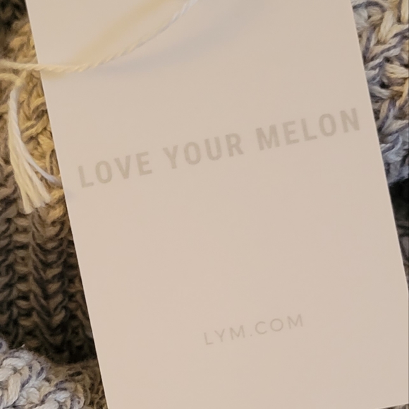 Love Your Melon Minnie Mouse Beanie KIDS - Picture 2 of 3